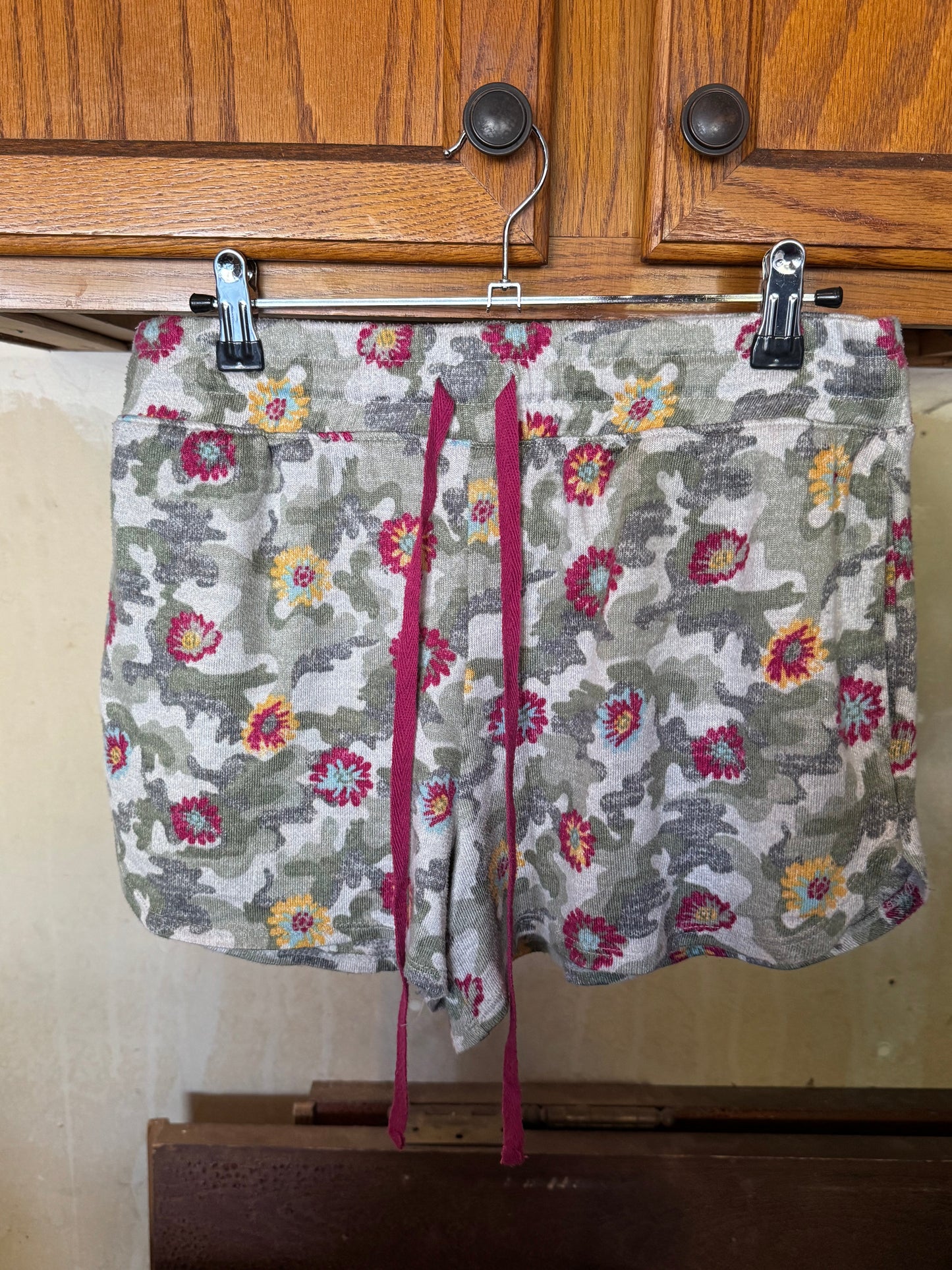 Secret treasures pajama shorts (M)