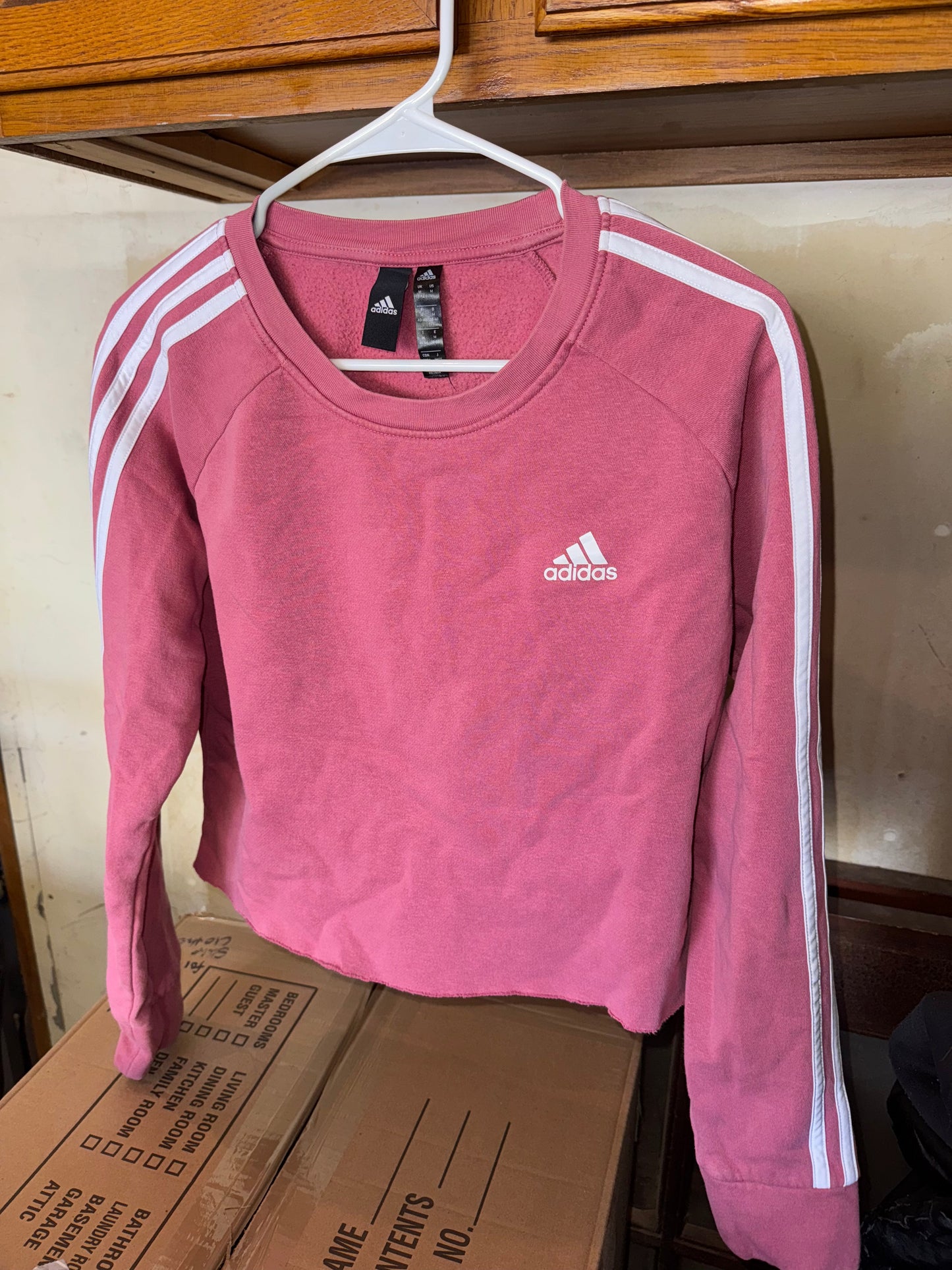 Adidas Cropped Sweatshirt (M)