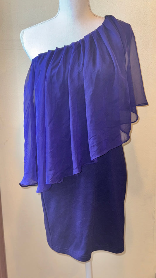 Purple one shoulder cape dress (M)