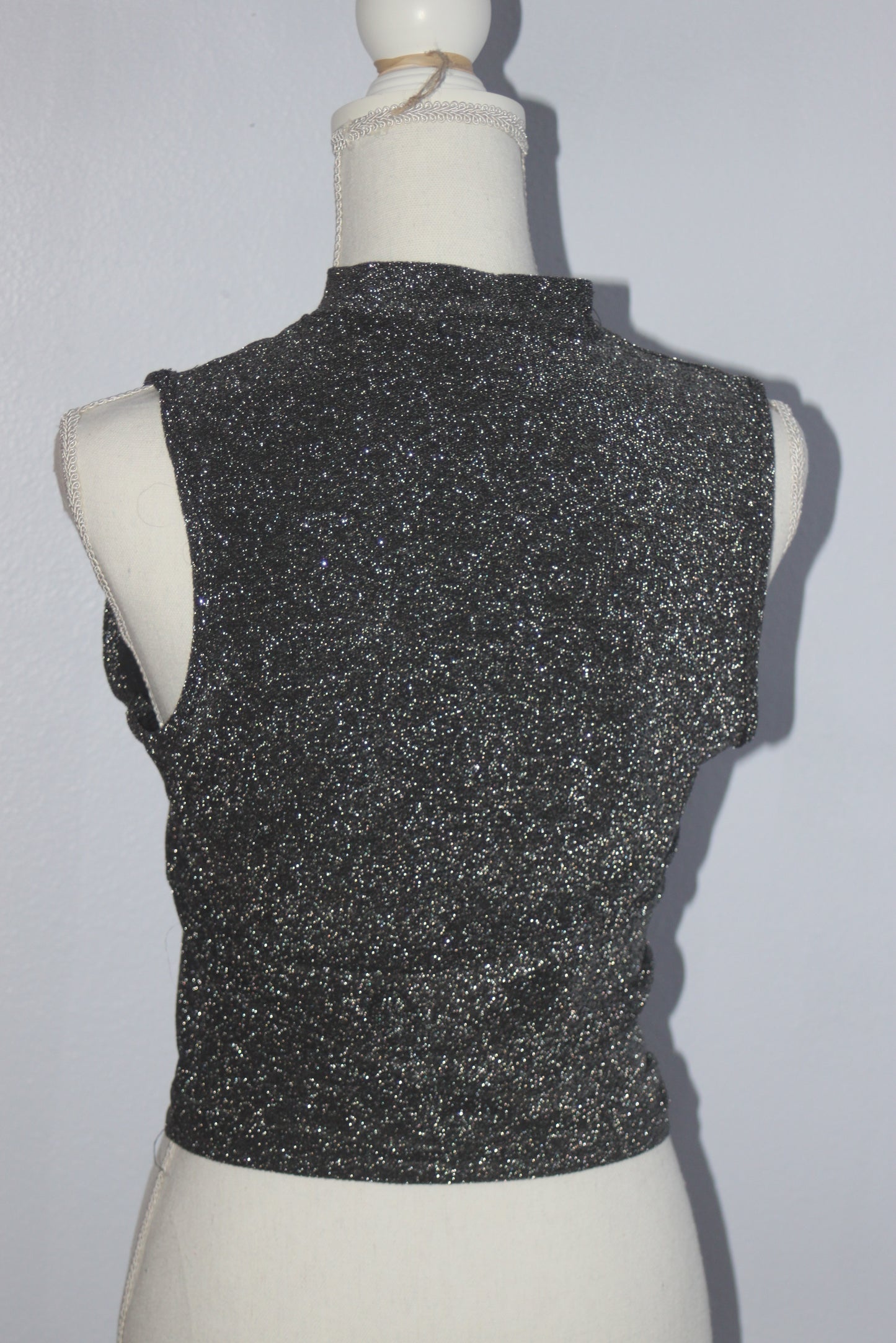 Sparkle Cut Out Tank Top (M)